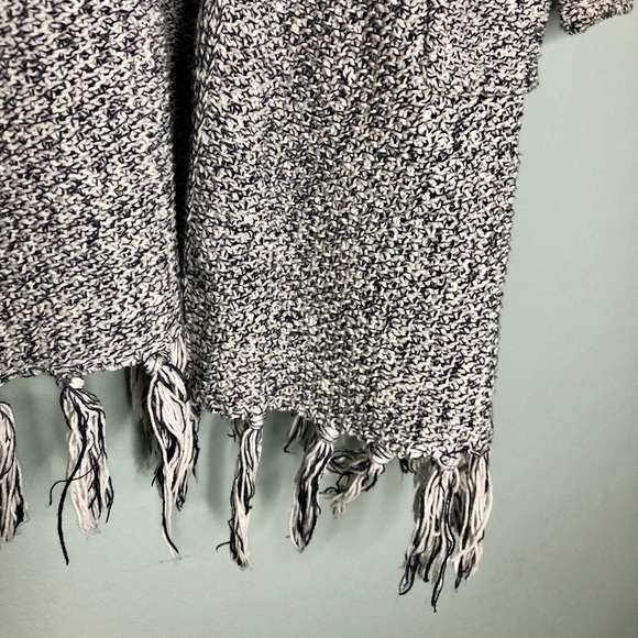 Fringe open front cardigan - Picture 4 of 4